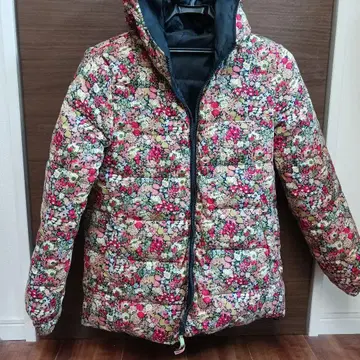 새상품급 리버서블 리버티 꽃무늬 다운 자켓 S 사이즈
