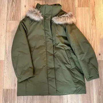 올리브 그린 퍼 모즈 코트 UNIQLO