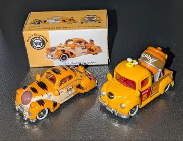디즈니 토미카 푸우 믹서기 자동차 / 티거 스포츠카 2대 세트