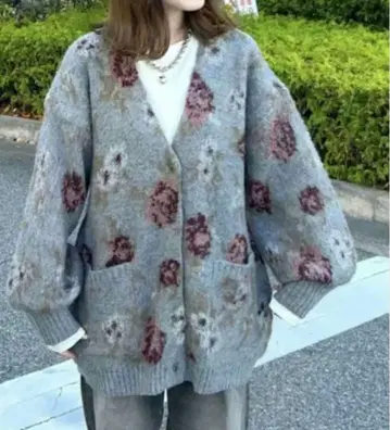 JEANASIS 5G 플라워 라메 페더 V넥 가디건