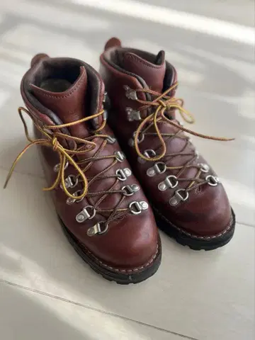 대너 마운틴 라이트 가죽 부츠 90S 블랙 택 26cm