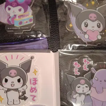 쿠로미 아크릴 스탠드 4점 세트 익명 배송