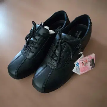 새상품 문스타 이브 EVE 가죽 스니커즈 블랙 넓은 폭 24cm 넓은 폭