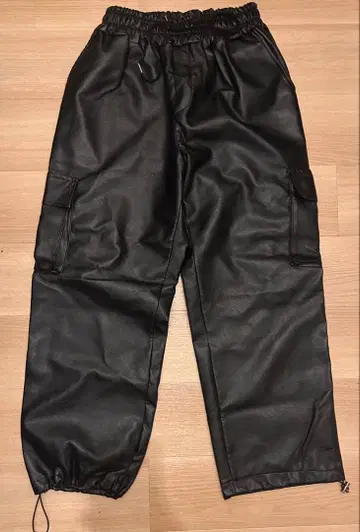 인조 가죽 카고 팬츠
