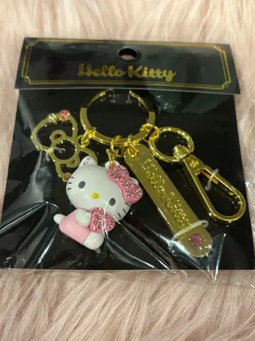 미개봉 신상 산리오 헬로키티 스톤 부착 입체 키링 핑크