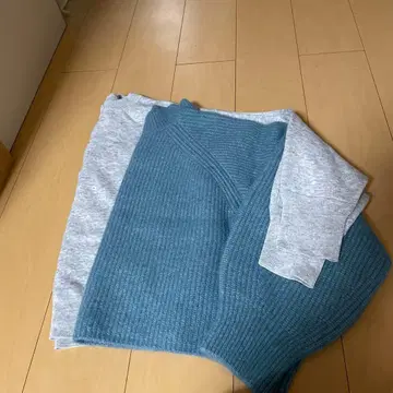 2벌 세트로 리브 편직 긴팔 니트 그레이 파랑 배송비 포함