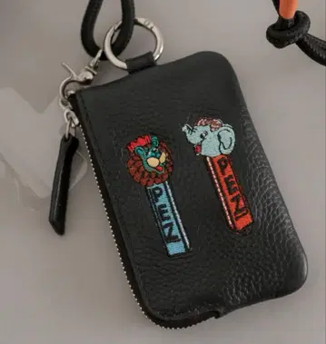 [ 미사용 ] 이아하히요네 x 페즈 소가죽 모바일 스트랩 숄더 블랙