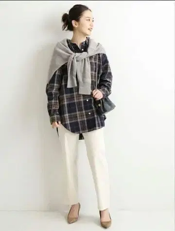 컨디션 최상 IENA 벨벳 스트레치 팬츠 18700엔