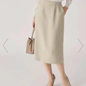 [ 거의 새상품 ] 쿠 드 샹스 타이트 스커트 베이지 L