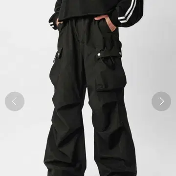 Lui's 더블 포켓 파라슈트 카고 팬츠