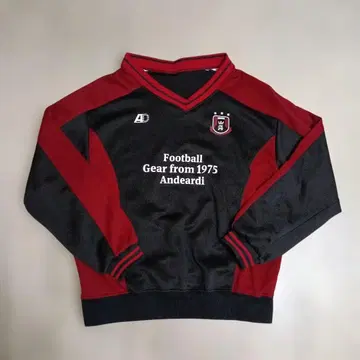 AD 블랙과 빨간색 축구 트레이닝복 L 사이즈