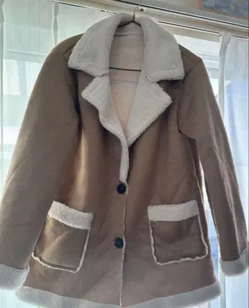 무스탕 코트 무스탕 복슬복슬 다운 유니클로 UNIQLO GU GRL