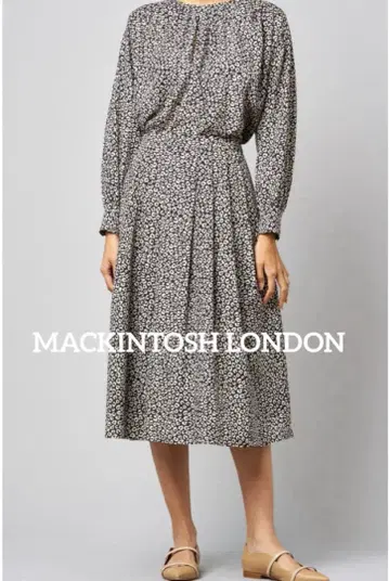 MACKINTOSH LONDON 레오파드 무늬 블라우스 & 스커트 셋업