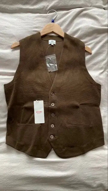 미사용 새상품 BEAMS HEART 브라운 니트 베스트 M
