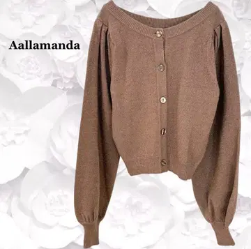 새상품 [ 알라만다 ] 니트 가디건 [ M ] 베이지 반짝이 라메 버튼