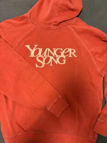 양거송 후드 부착 트레이닝복 L 사이즈 보르도