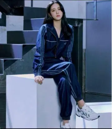 adidas Originals 데님 트랙 팬츠 GM5376