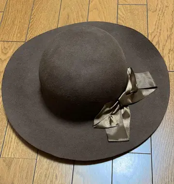 새상품급 아나텔리어 브라운 펠트 햇 새틴 리본 포함 울