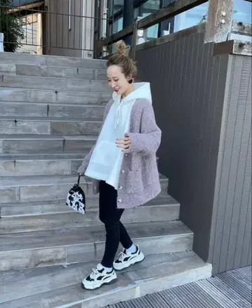 mite 폰데 후드티 (White)