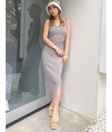 GYDA 백 오픈 지퍼 슬릿 리브 니트 롱 원피스