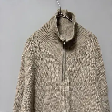 엘르그나 하프 지퍼 스웨터 (M) 베이지 무지 리브 미들 게이지 심플
