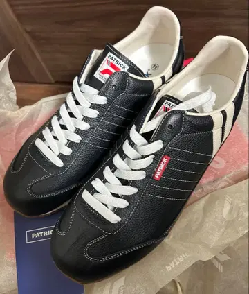 주말 한정 가격 새상품 미사용 패트릭 스니커즈 마라톤 네이비 44