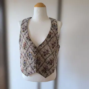 앤티크한 분위기 꽃무늬 고블랑 직조 베스트