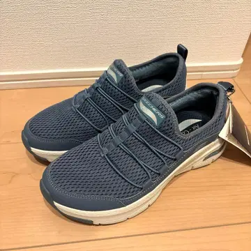 스케쳐스 아치핏 슬립온 23.5cm 1205