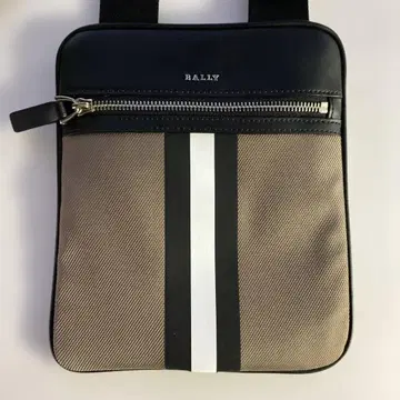 새상품 BALLY 스트라이프 숄더백