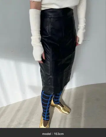 [증정품 포함] SANSeLF 페이크 레더 스커트 블랙 산세르프