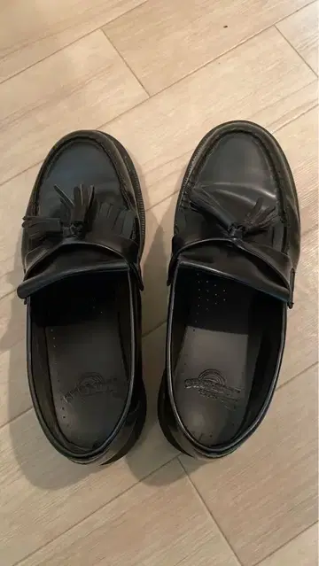 닥터마틴 태슬 로퍼 에이드리안