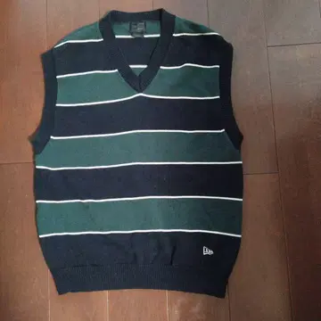 New Era 스트라이프 V넥 코튼 베스트