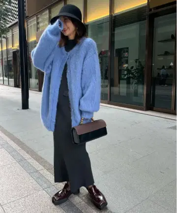 [ 새상품급 ] Ameri 2WAY MOHAIR SHAGGY KNIT