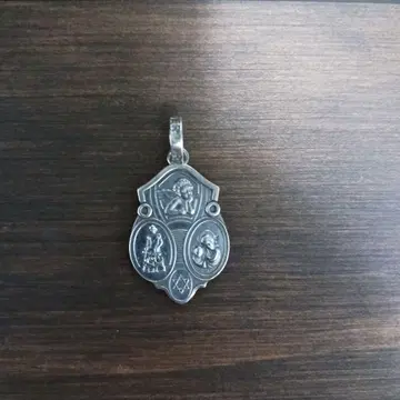 ROYAL ORDER 메달형 목걸이