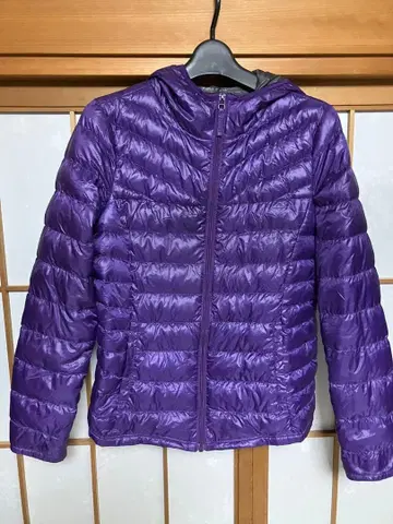퍼플 후드 부착 다운 자켓