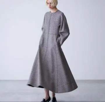 새상품급 정가 803,000엔 ebure 에브르 울 원피스