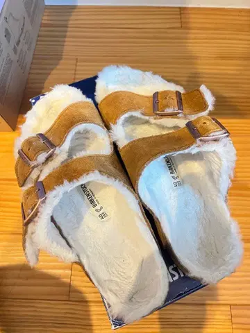 BIRKENSTOCK Arizona Fur 샌들 40