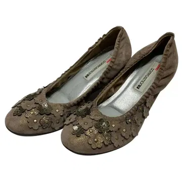 [새상품급] 컴포지션 나인 (24) 펌프스 힐 장식 레어 디자인