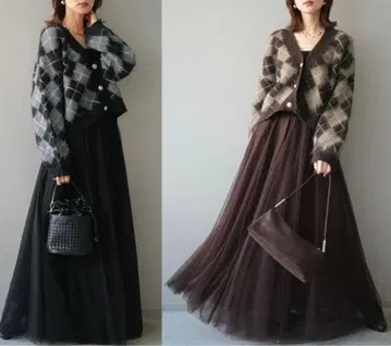 플레어 스커트와 체크 무늬 가디건 세트