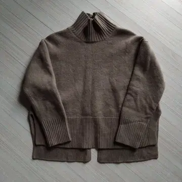 새상품급 GREENLABELRELAXING 텐지크 하이넥 니트