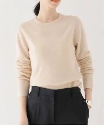 새상품급 이에나 풀니들 크루넥 풀오버