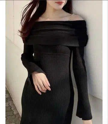 MERCURYDUO 오프숄더 머메이드 니트 원피스