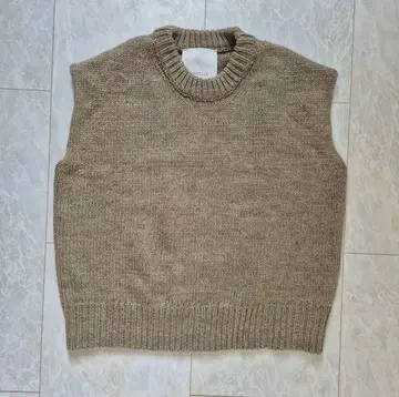 CHUCLLA 츄클라 니트 베스트