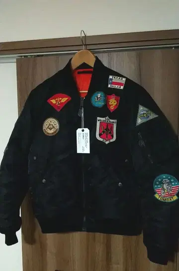 AVIREX TOPGUN MA-1 블랙