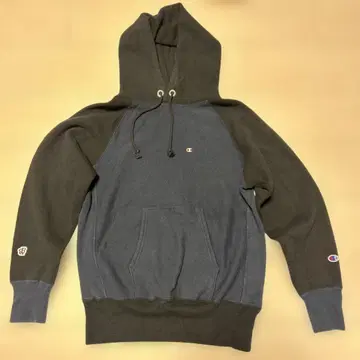 BEAMS BOY Champion 후드 부착 후드티 네이비/블랙