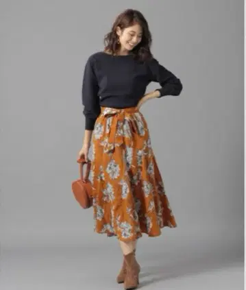 [ 새상품급 ] 안데뮤 도킹 원피스 꽃무늬 니트 원피스 리본 벨트