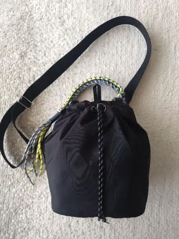 zattu LOWEEL 블랙 숄더백