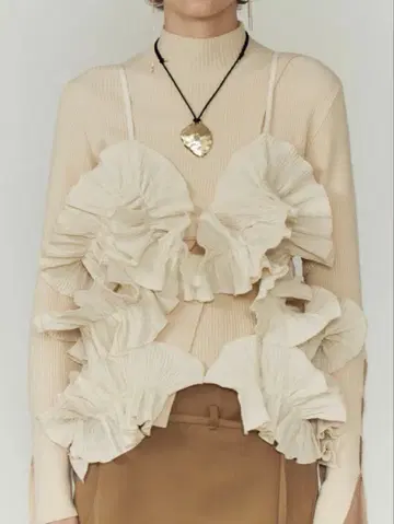 eaphi FEELING FRILLS BUSTIER