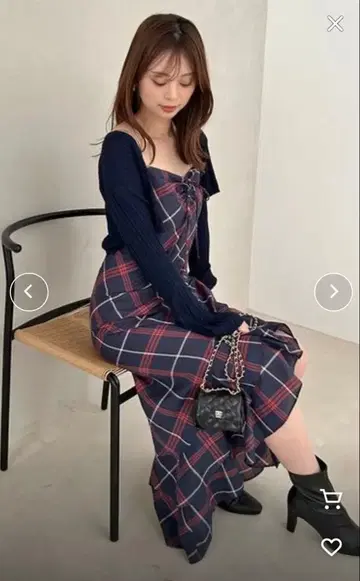 스나이델 시어 슬리브 티셔츠 미사용