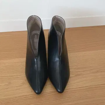 로페피크닉 파사쥬 ROPE' PICNIC V컷 부츠 부티